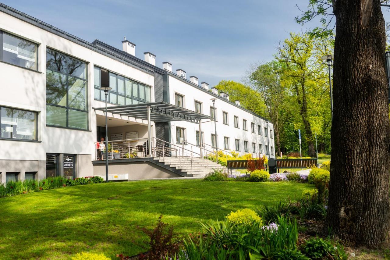 Centrum Rehabilitacji Spolecznej I Zawodowej Zaz Sloneczne Wzgorze Tarnów Eksteriør billede